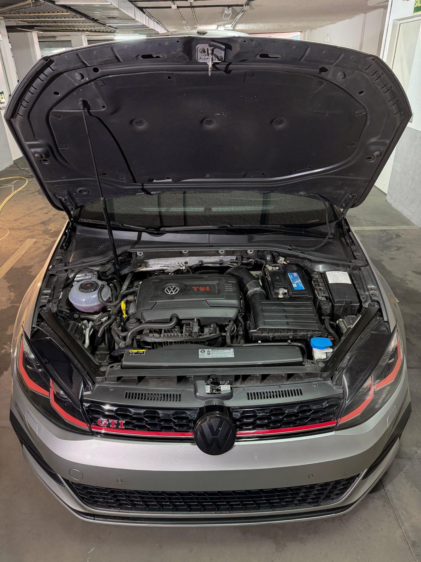 Volkswagen Golf GTI Performance 2.0 TSI — foto 4